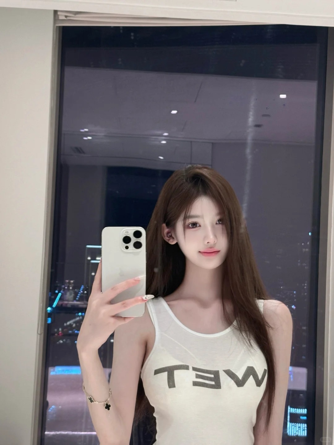 허그출장샵 매니저 아카리(일본)