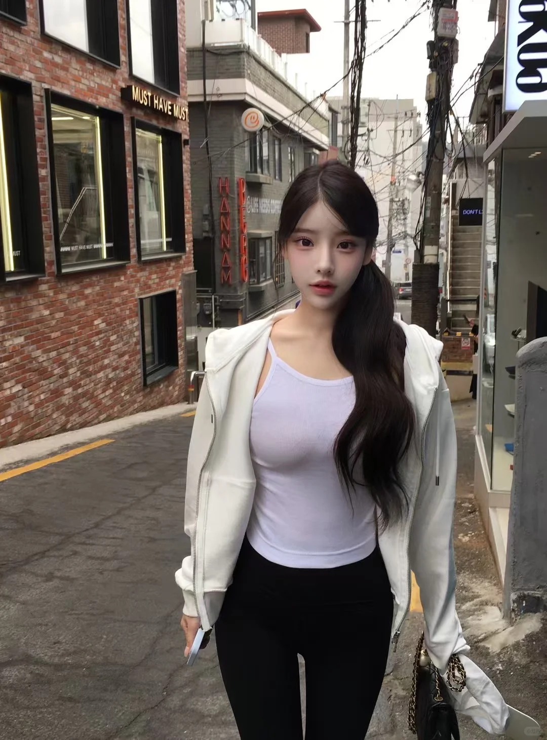 허그출장샵 매니저 아라